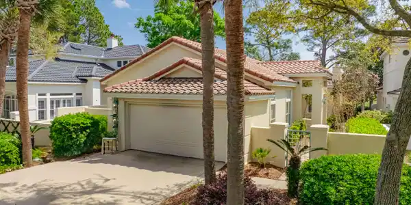8024 Legend Creek Drive