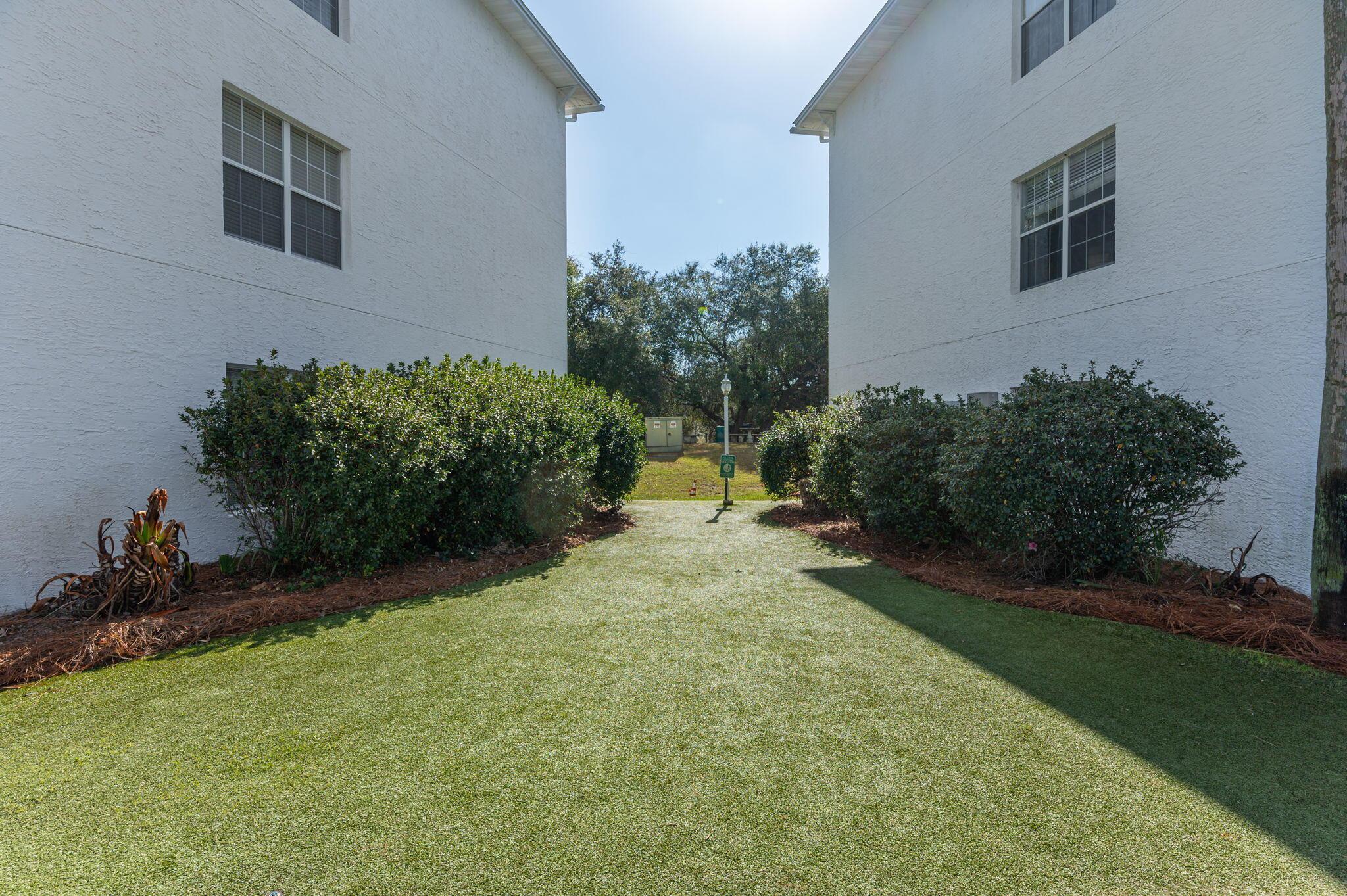 Image 3: 3-web-or-mls-4276-calinda-ln-127