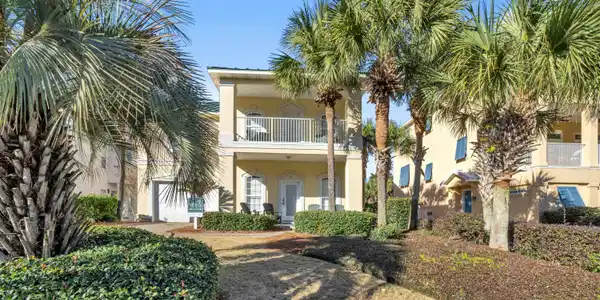 35 St Martin Circle