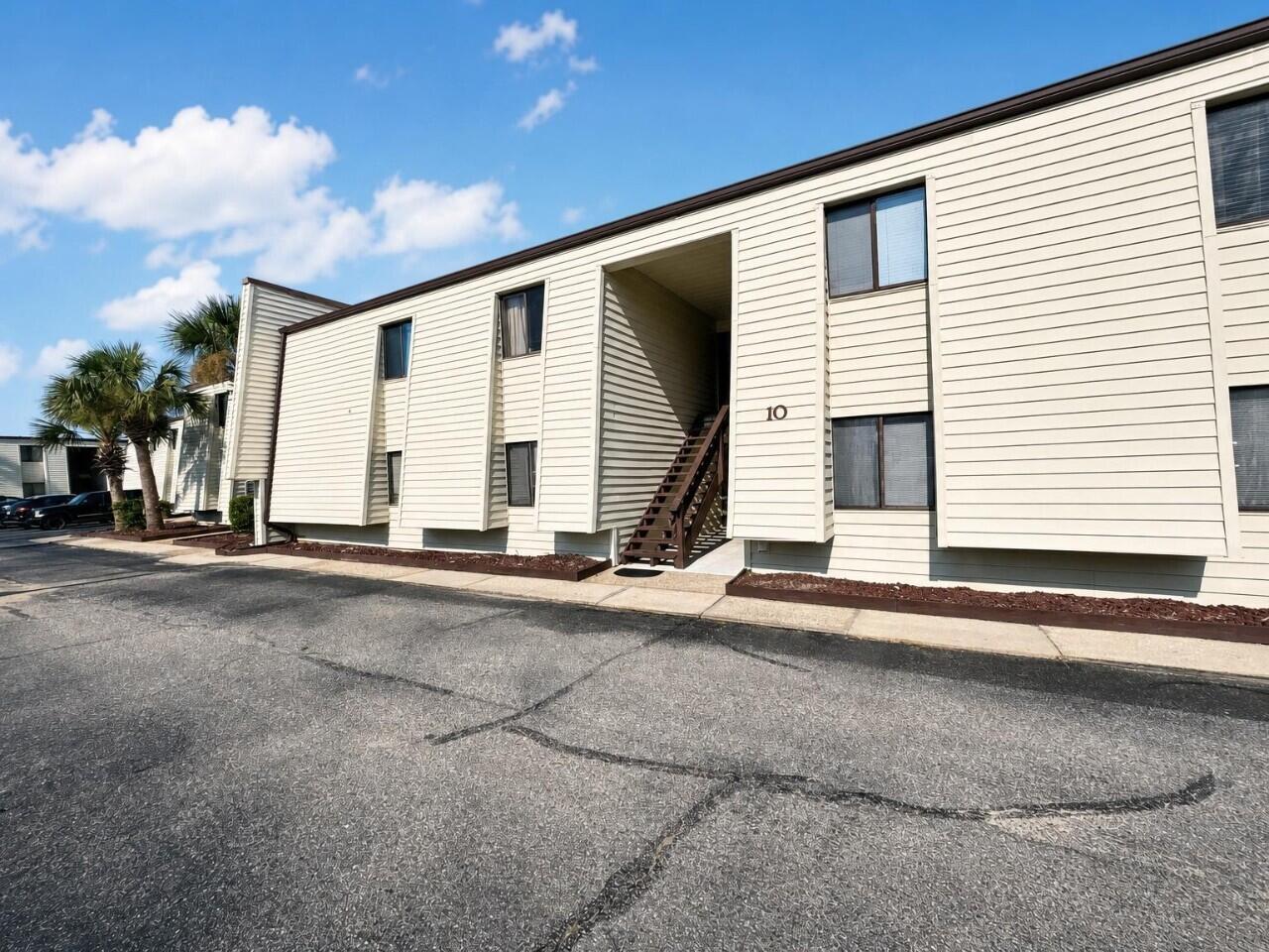 Image 2: 03-exterior_front_of_house_1