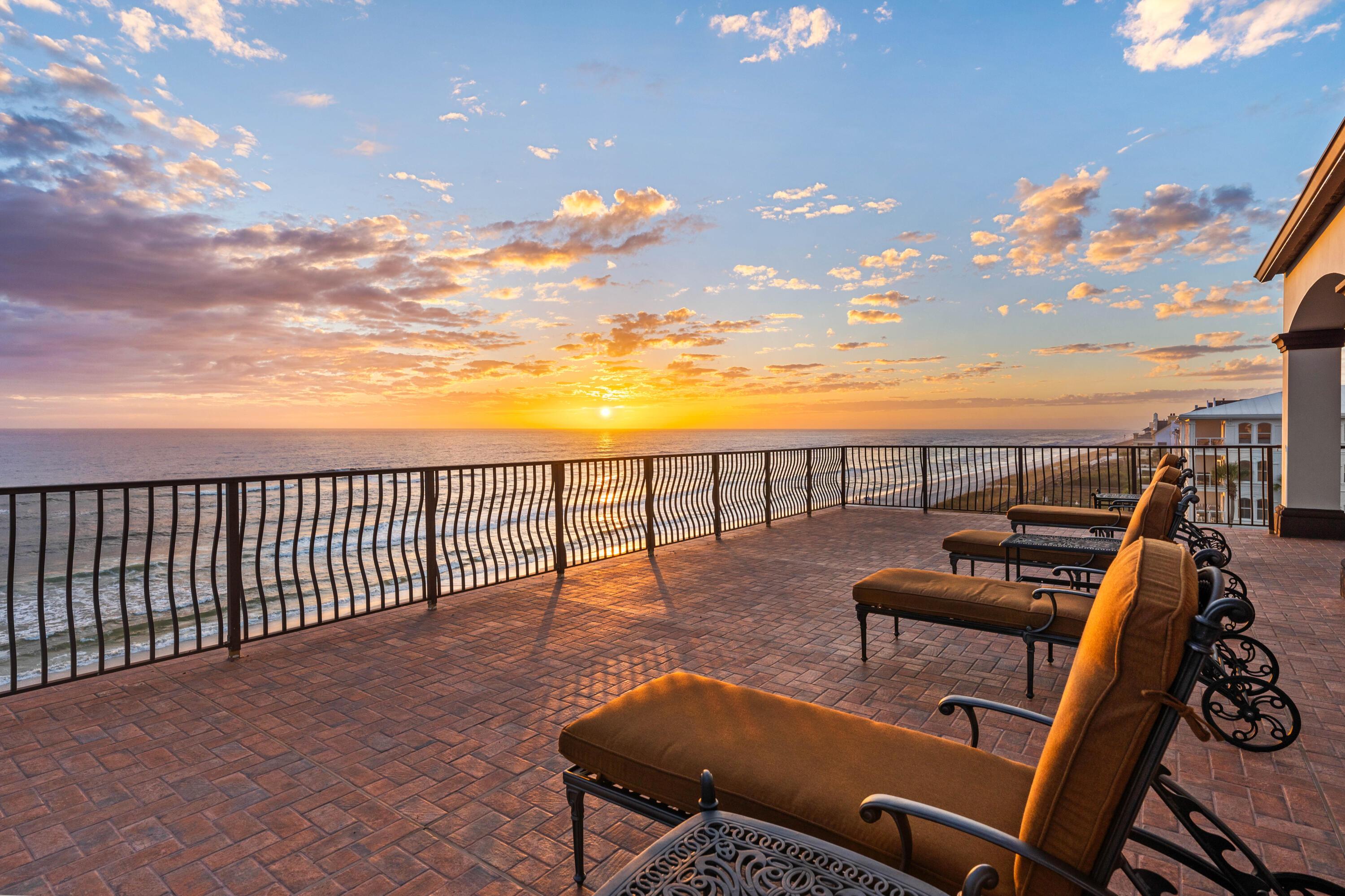 Image 2: 107 Elysee Court