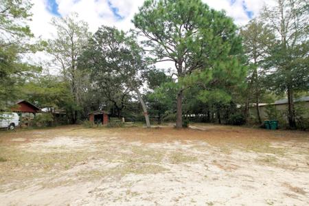 1441 Live Oak Street