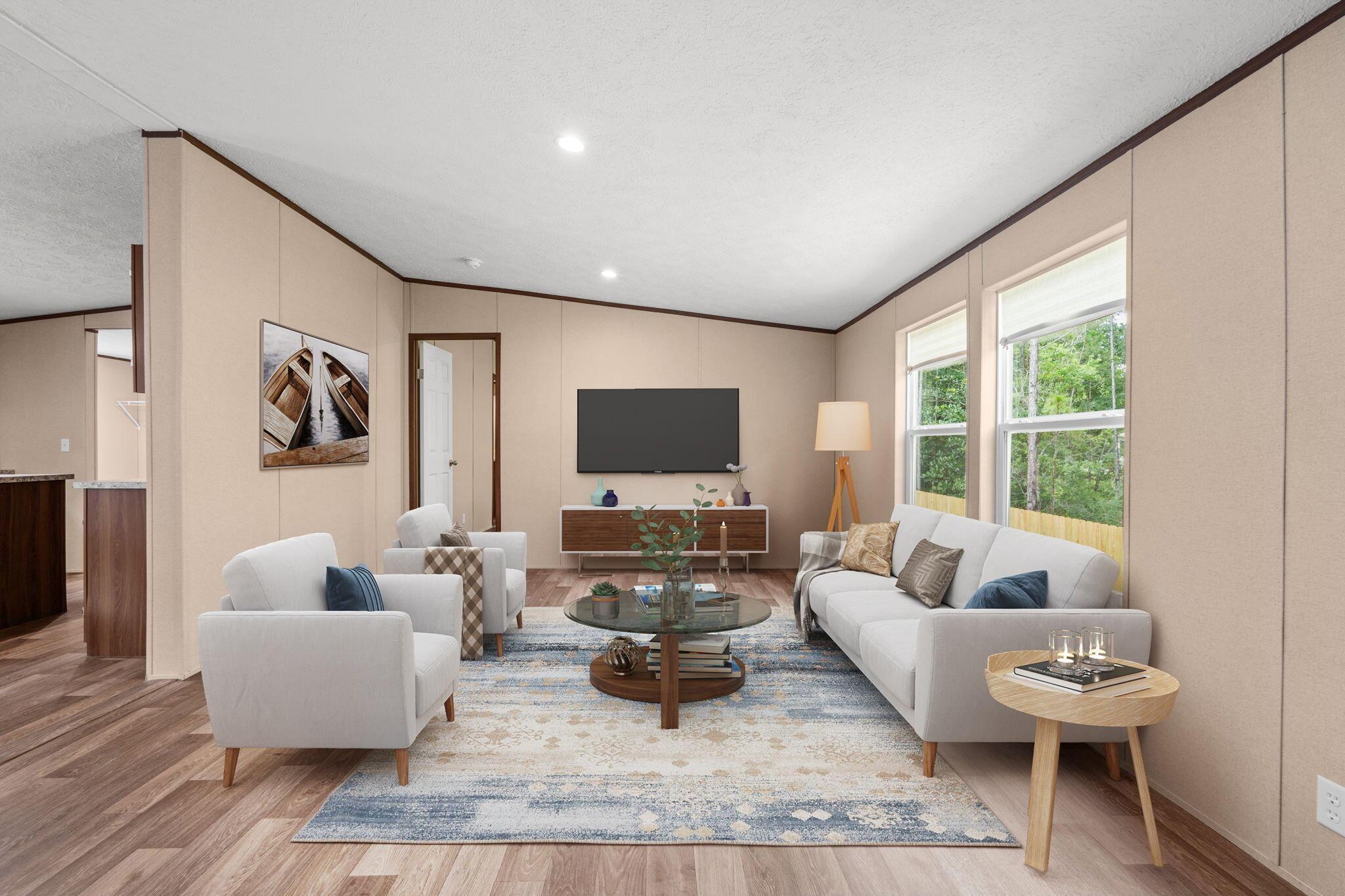 Image 4: Living Area