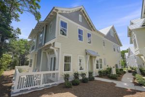 156 E Pine Lands Loop