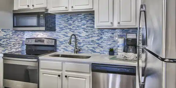 Image 3: kitchen 1