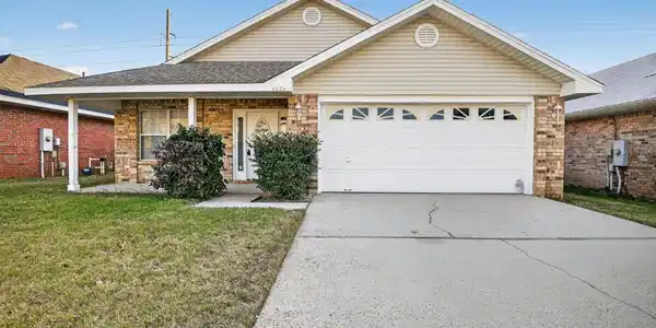4654 Sunsail Circle