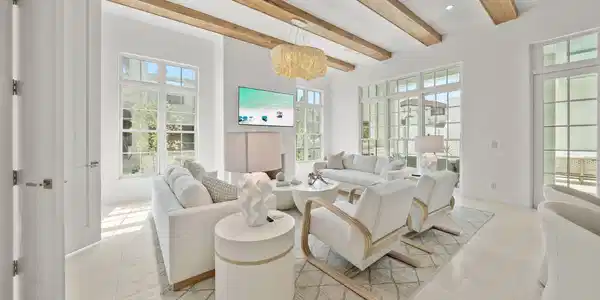 Image 3: Living Area