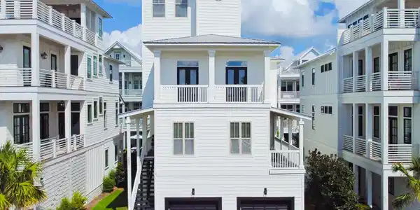 337 Grande Pointe Circle