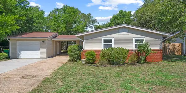 1 Mary Esther Drive