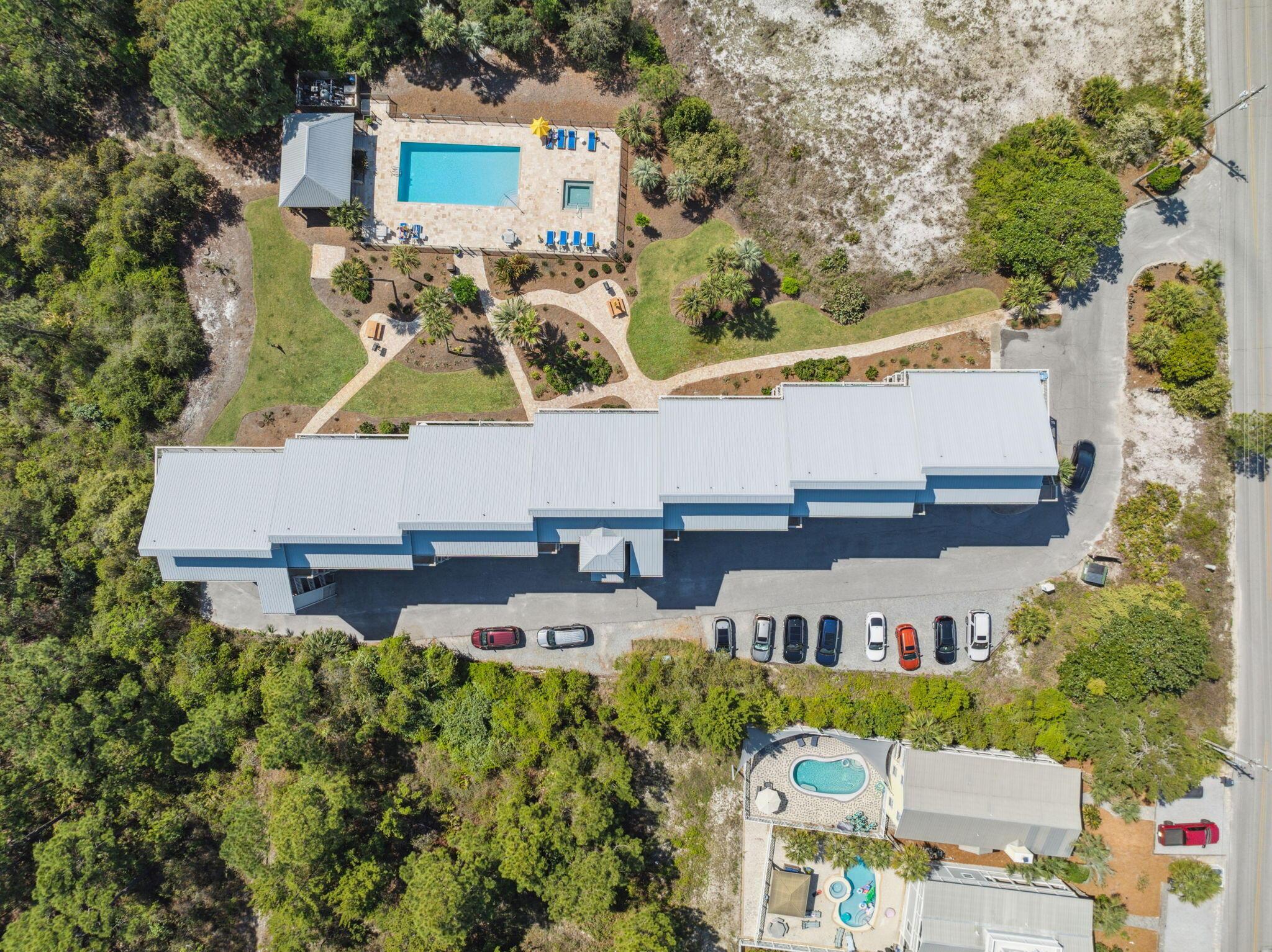 Image 2: Array_145BeachfrontTrailUnit102A-14