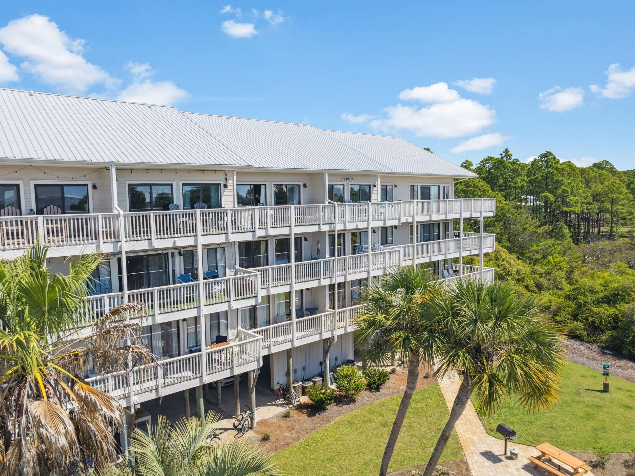 Image 3: Array_145BeachfrontTrailUnit102A-10