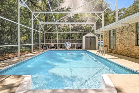 213 Olde Post Road