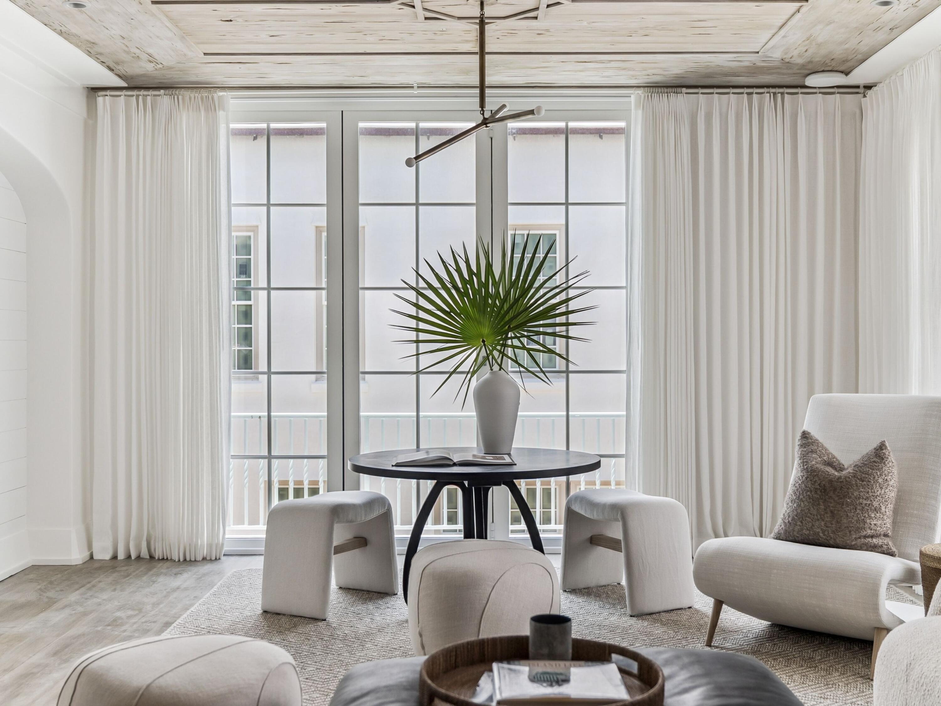 Image 1: photo_online_003