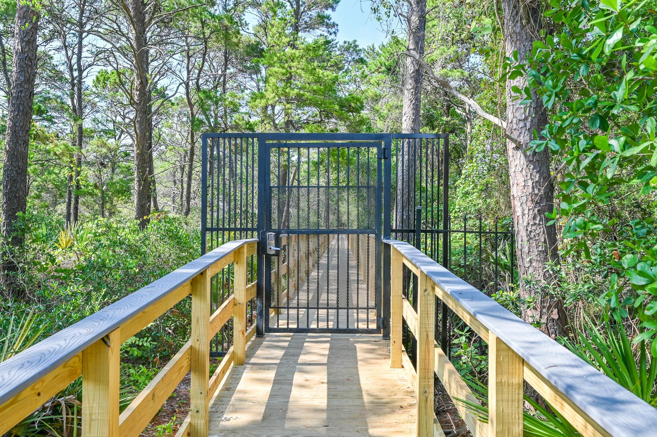Image 2: Preserve Place Beach Access