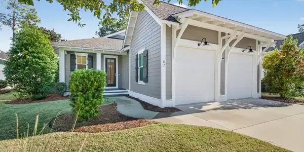 102 Firefly Way