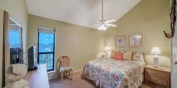 Image 4: 4