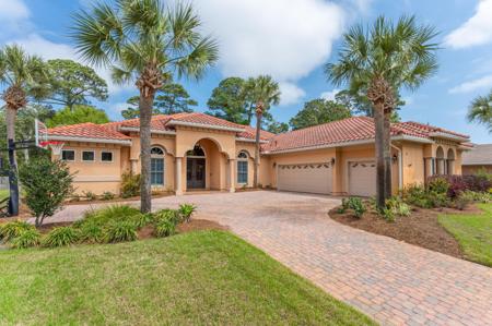 1530 Glenlake Circle