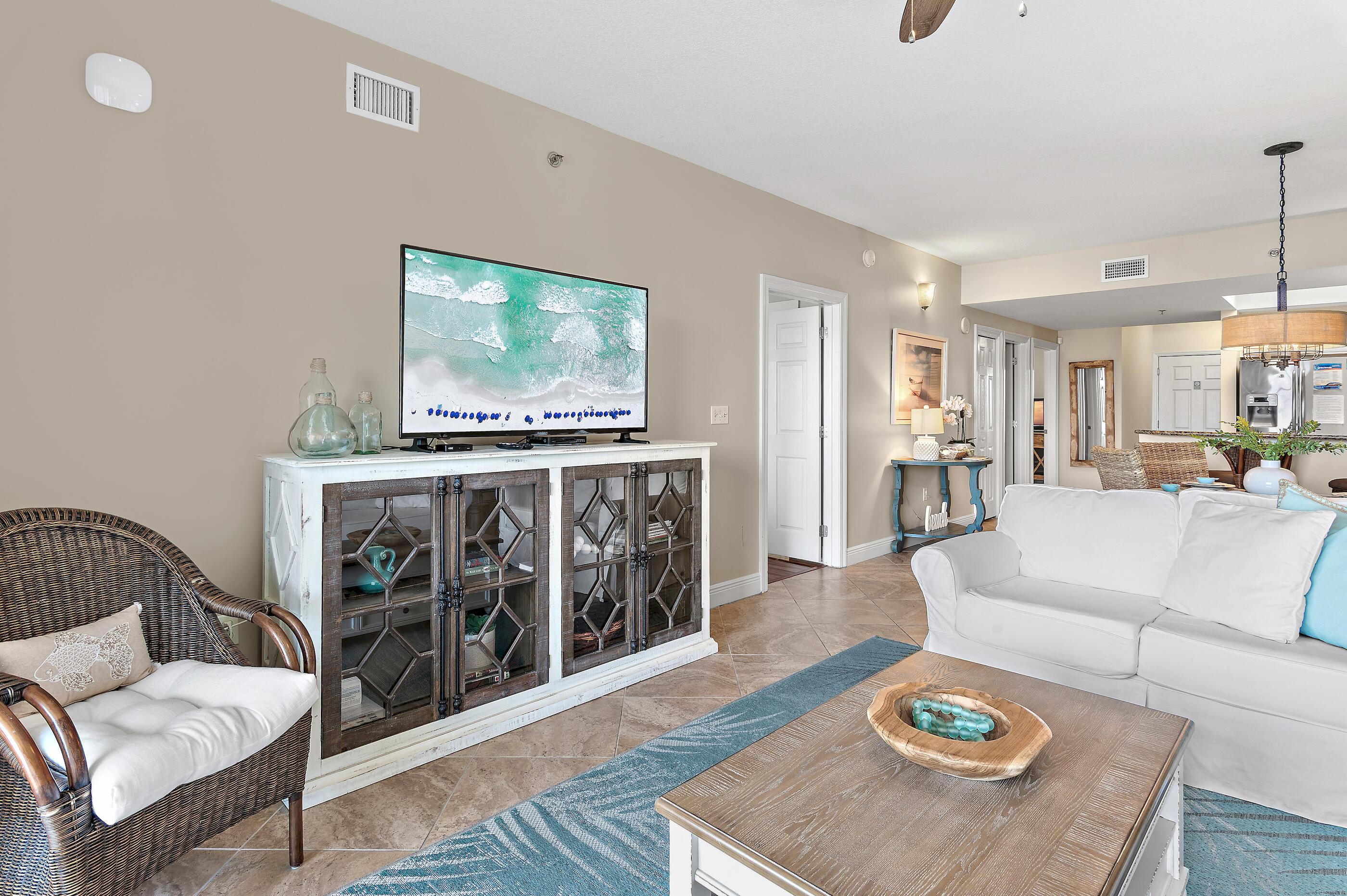 Image 2: Living Room