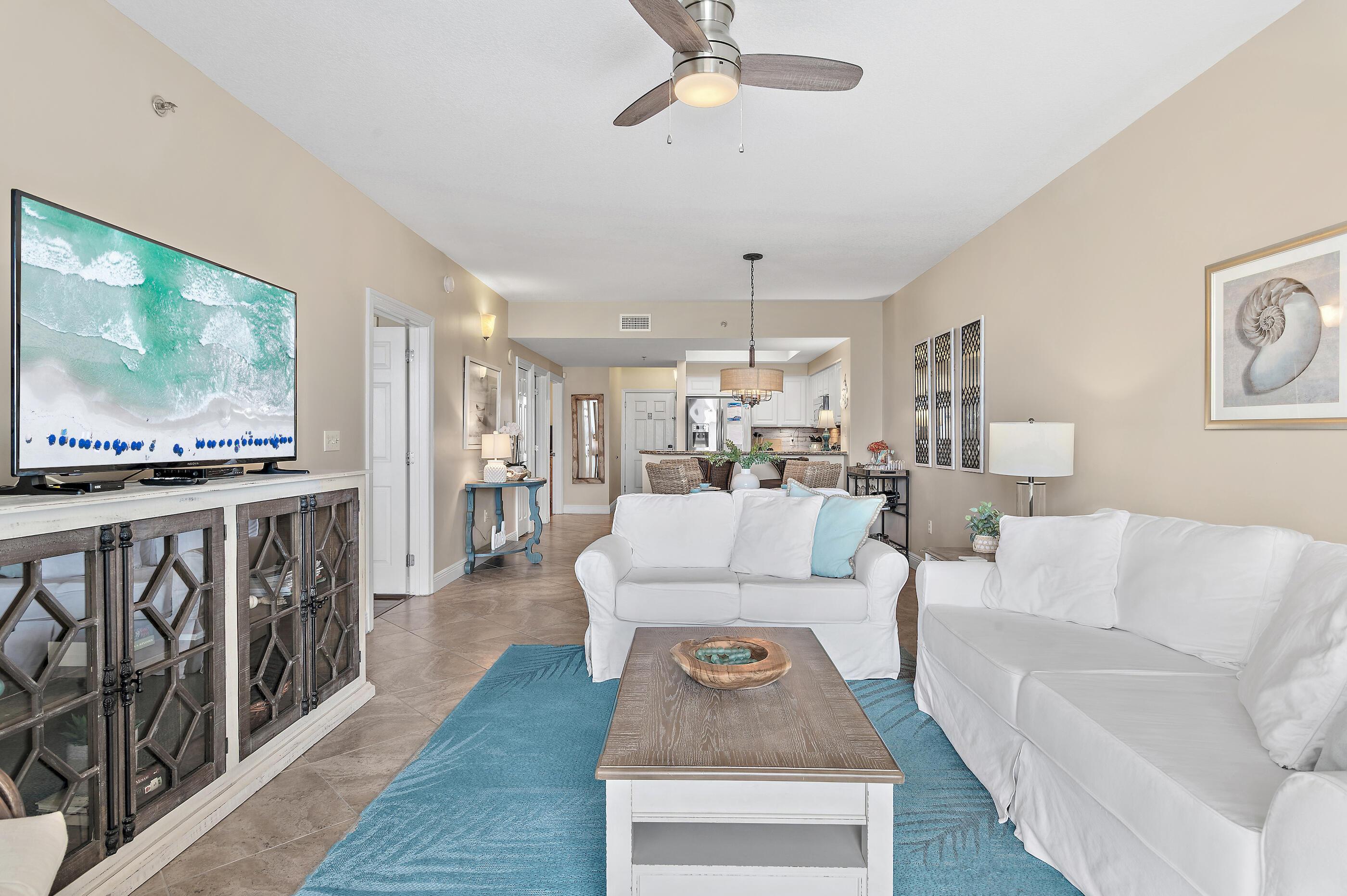 Image 3: Living Room