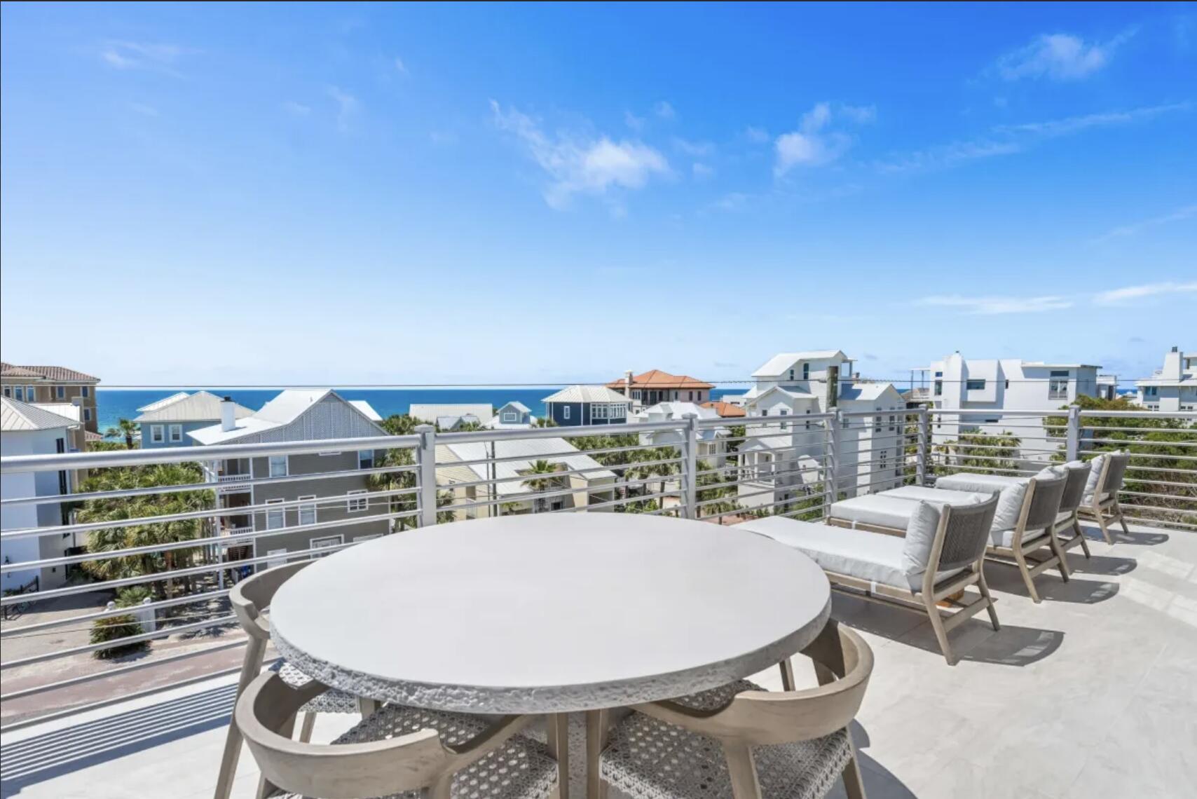 Image 4: Fourth Floor Balcony