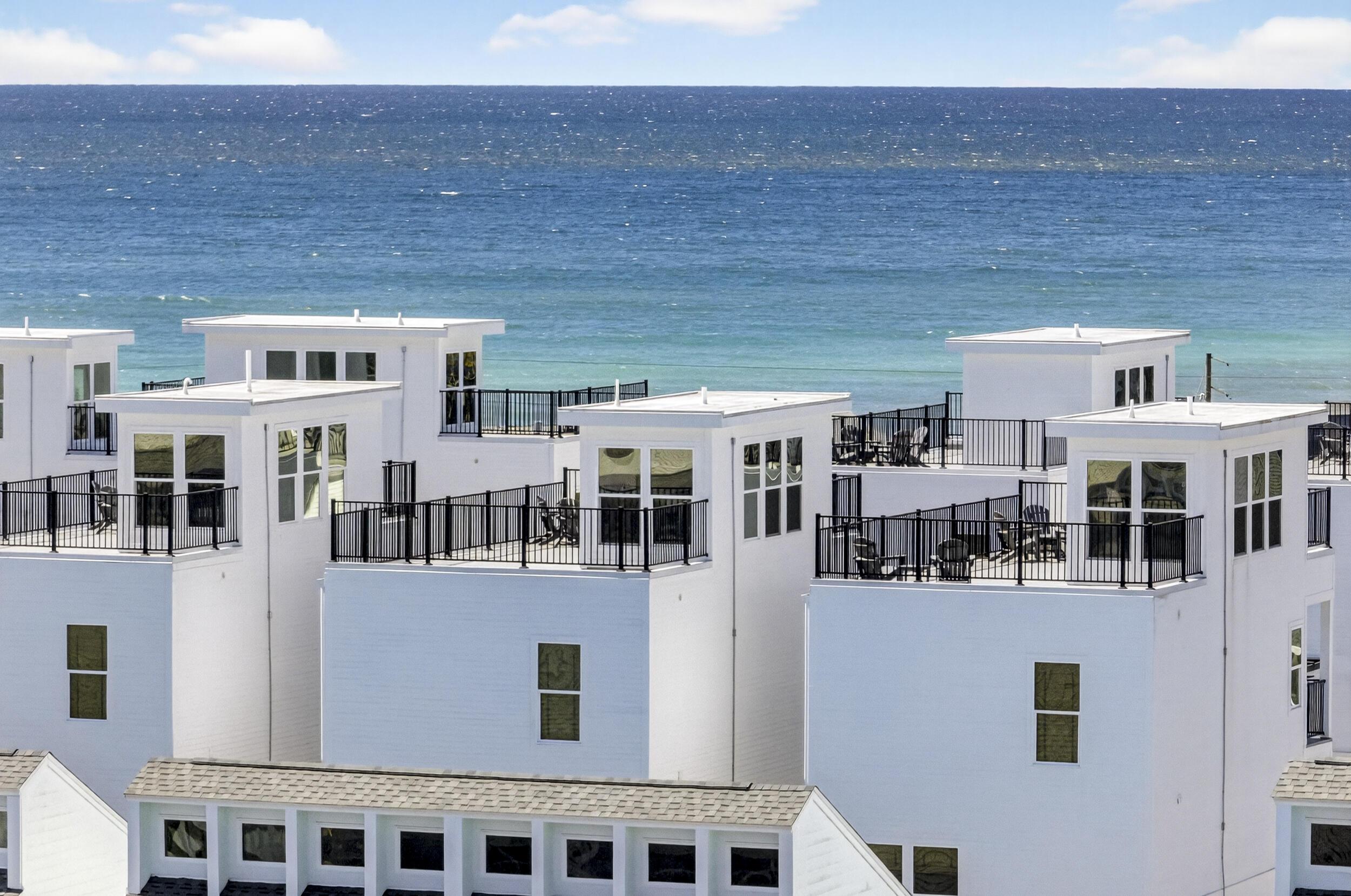 Image 2: Villas at Laguna Beach-2