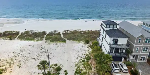Image 3: 49_19983_front_beach_rd-awp_media-008