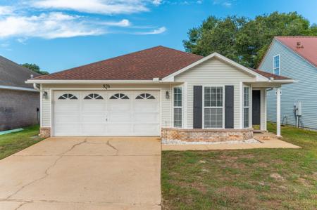 926 Claeven Circle