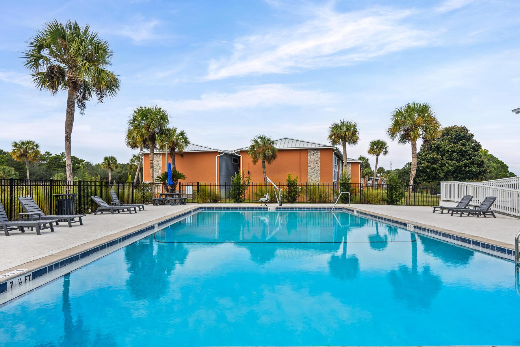 Image 2: 5_Gulf_Terrace_Amenities_20251121_036_pr
