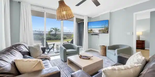 520 Santa Rosa Boulevard