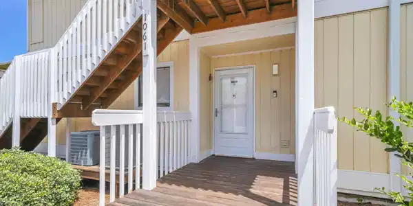 Image 2: 2-web-or-mls-DSC08723