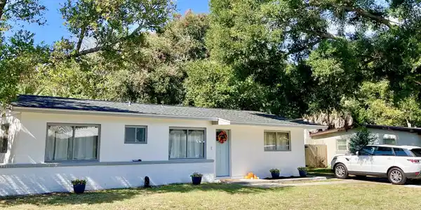 415 Avon Lane
