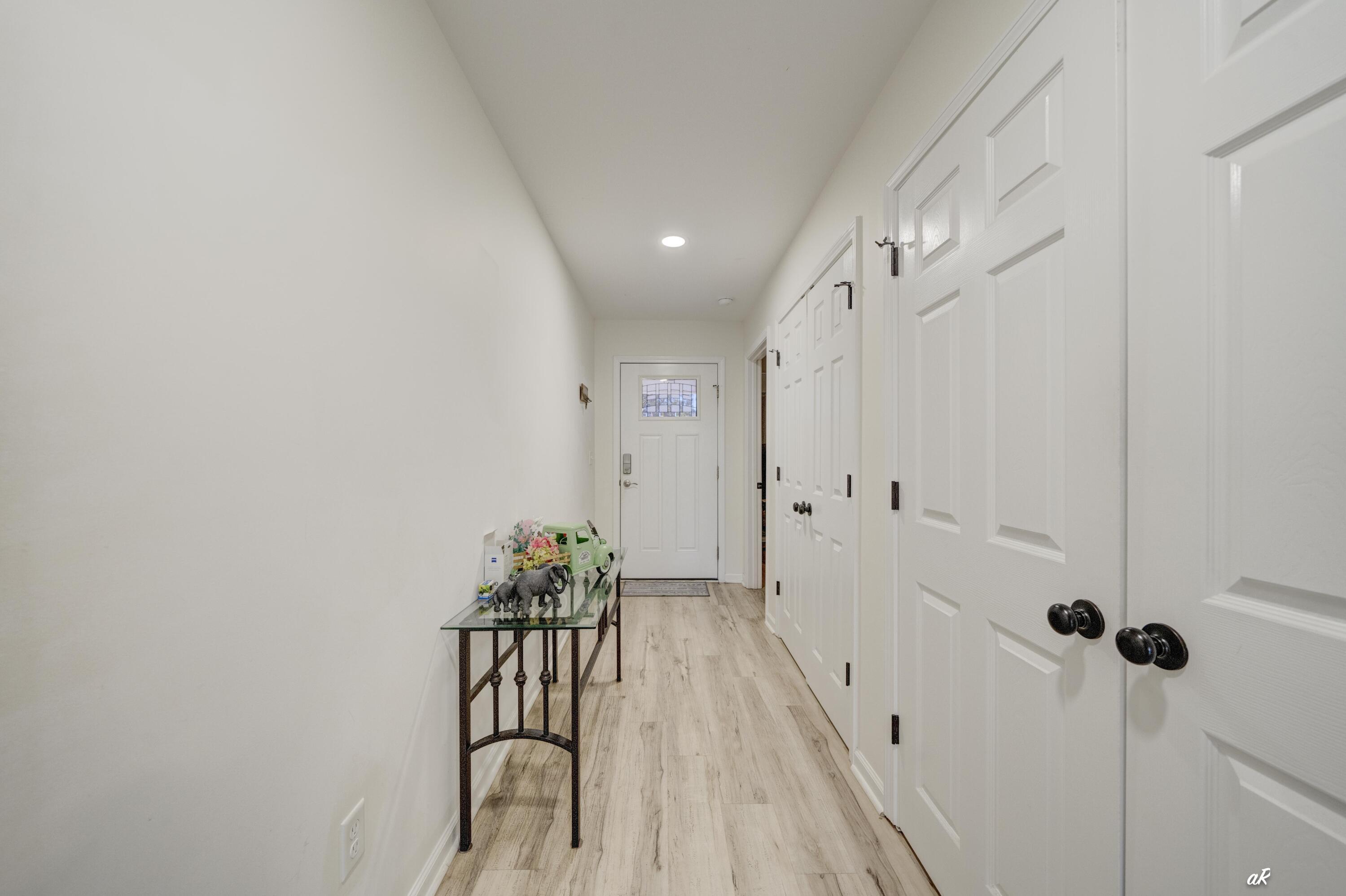 Image 2: Entry
