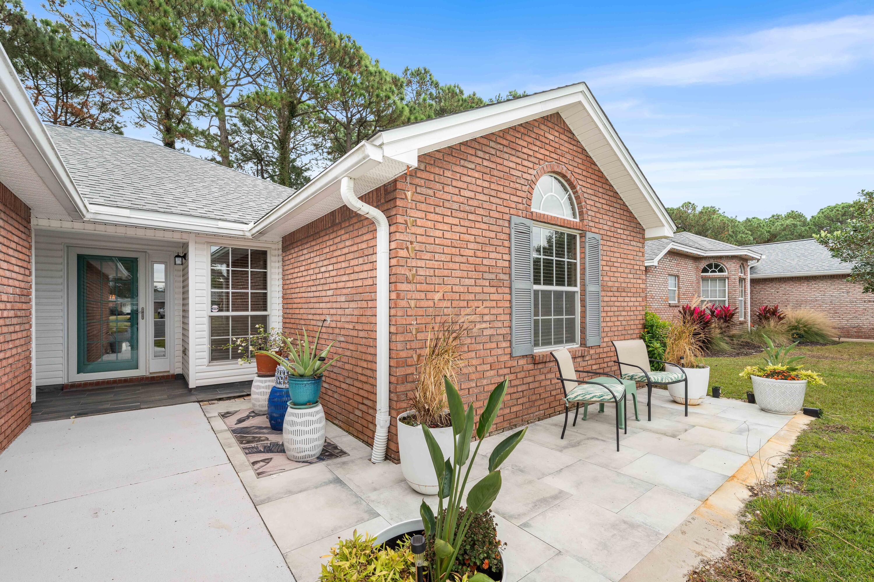 Image 2: 328 Bay Tree-41