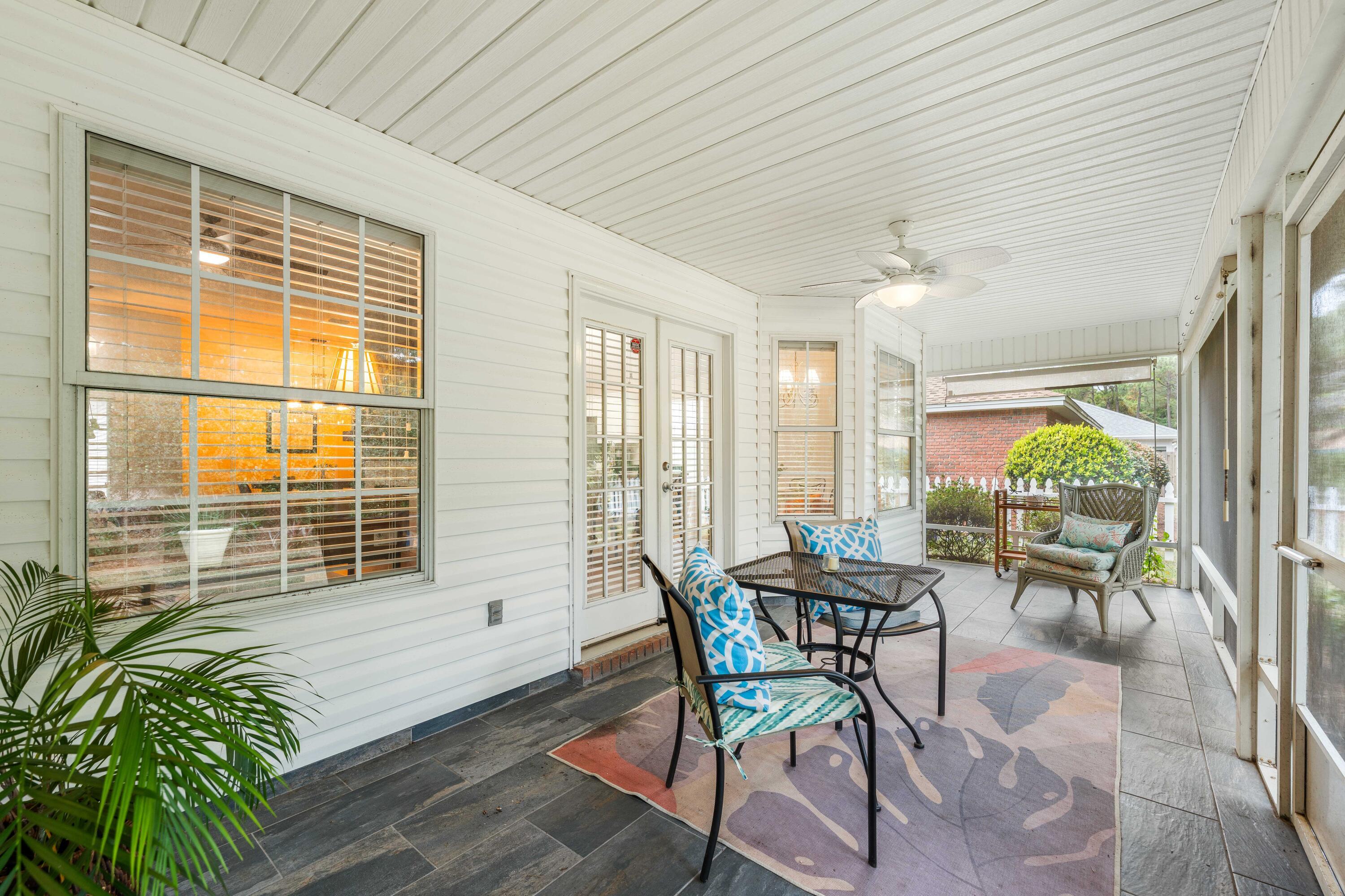 Image 3: 328 Bay Tree-33