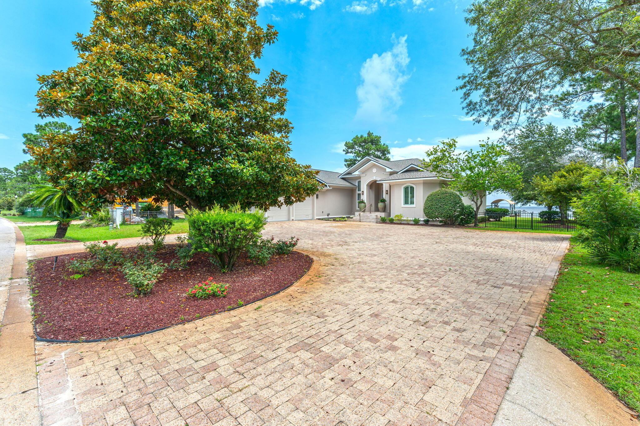 Image 4: 1441 Driftwood Point Road