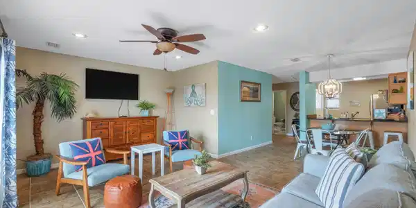 11 Driftwood Road