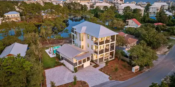 169 Lakeview Drive