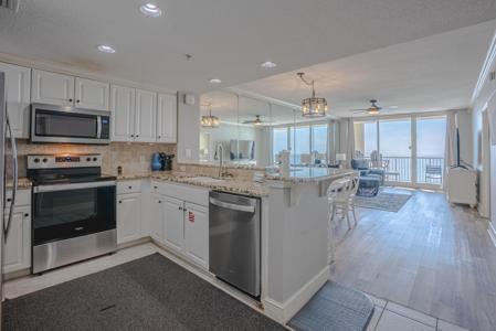 10901 Front Beach Road