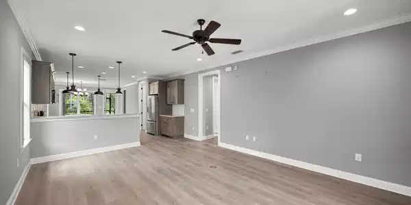 Image 3: Living Area