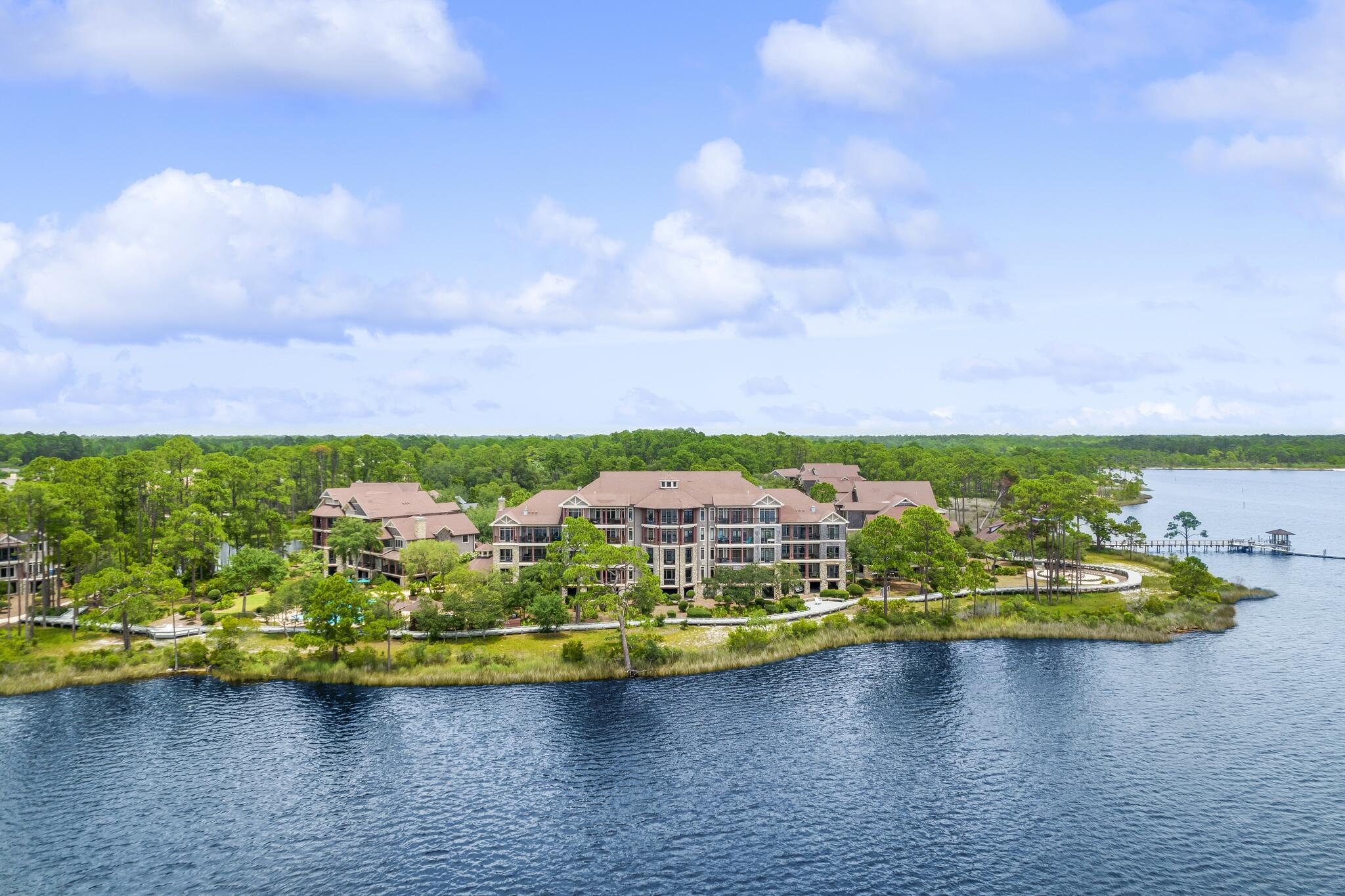 Image 2: Lakeside Lodges Building 1102
