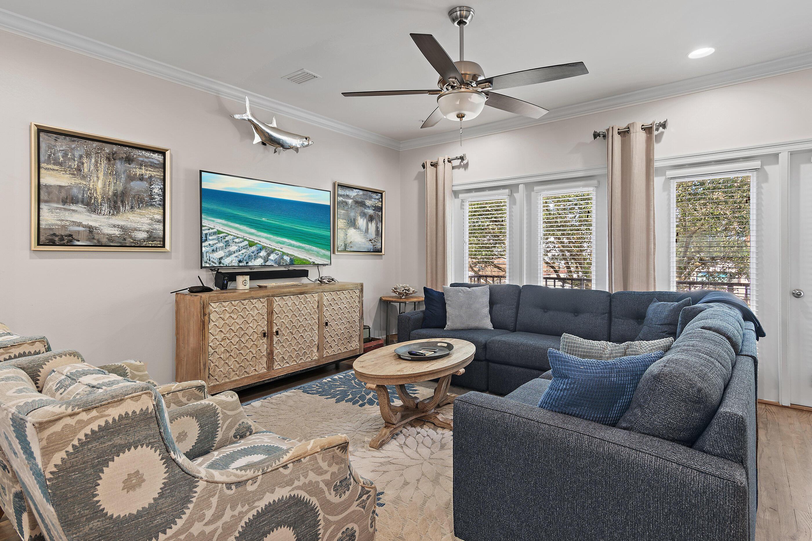 Image 2: 257 Driftwood Rd Unit 11_12_web