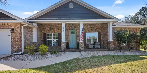 1569 Lakeside Drive