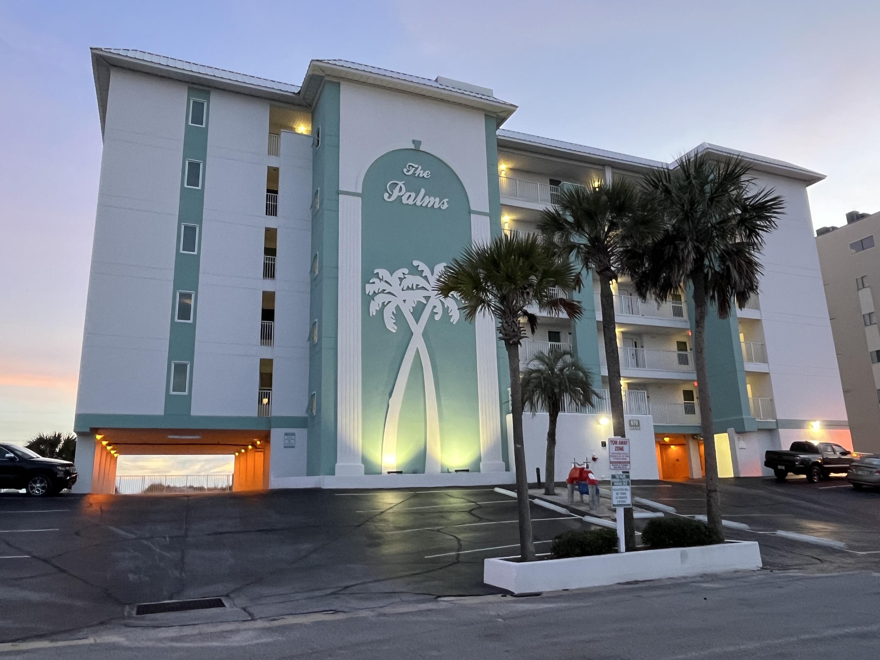 Image 4: Palms twilight pic