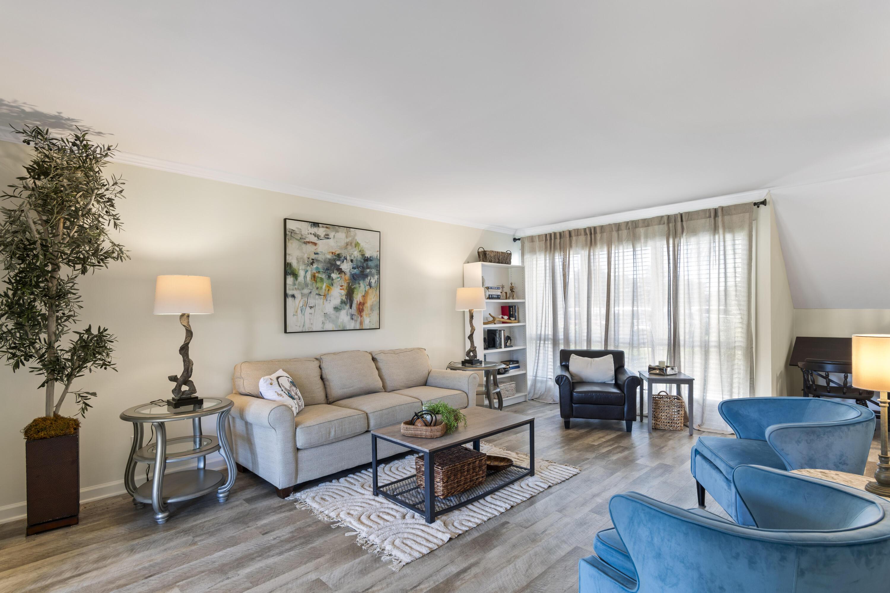 Image 1: Open Living Space