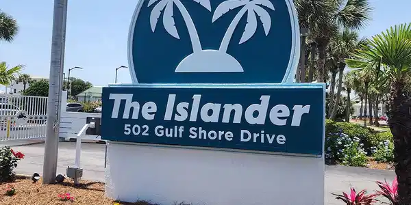 Image 2: The Islander Sign
