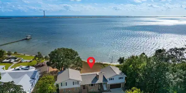 2595 W Highway 98