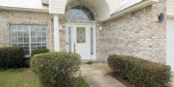 Image 3: 23 Ruby Circle_ Front Door