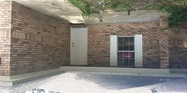 489 W Pine Street
