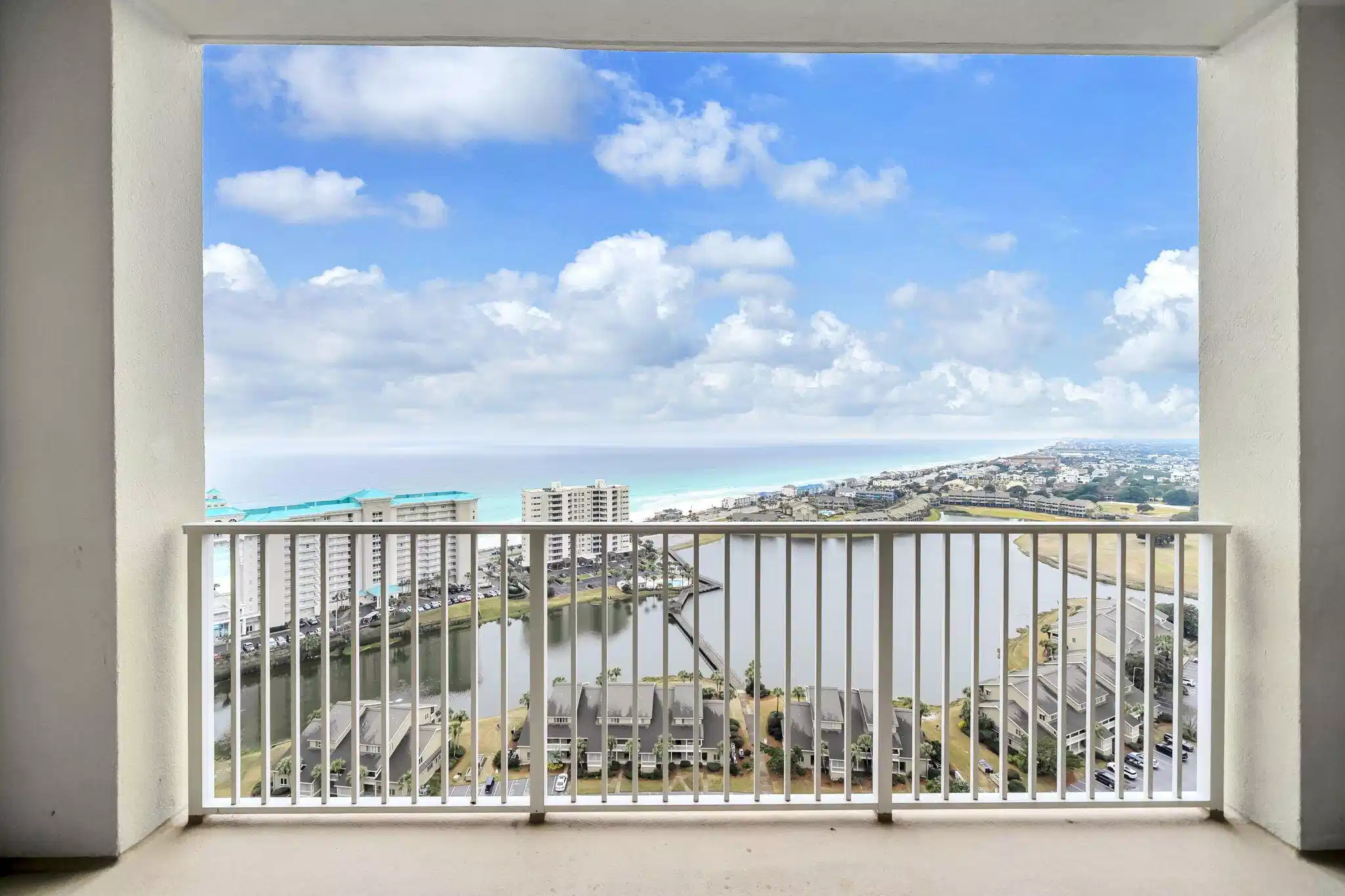Image 1: Balcony(1)