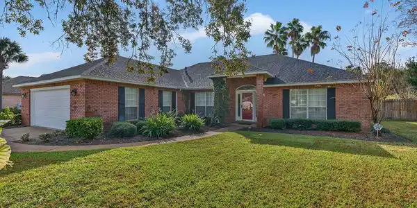 16 Indian Bayou Drive